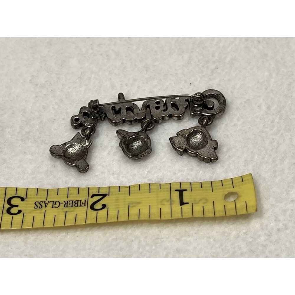 Vintage Grandma Brooch Pin Silver Tone with Dangling Grandkids Charms - Picture 8 of 9